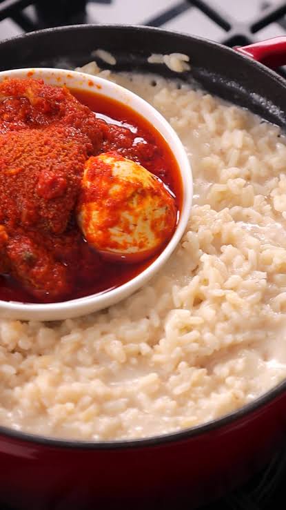 Delta Cococnut Rice With Pepper Sauce